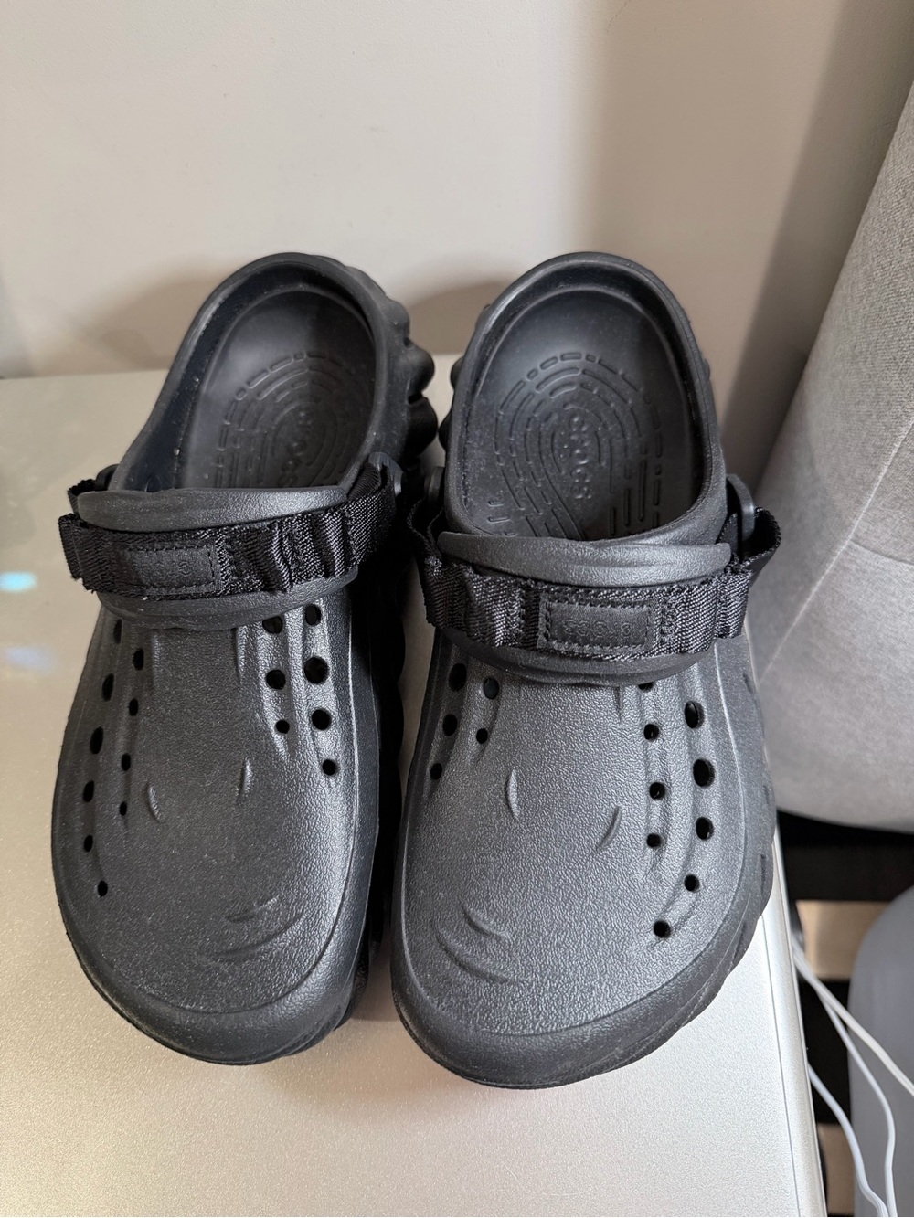 CROCS men/women Black Adjustable Strap Clogs